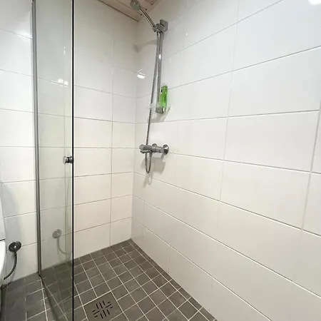 Cozy&compact Near Tikkurila Train Station In